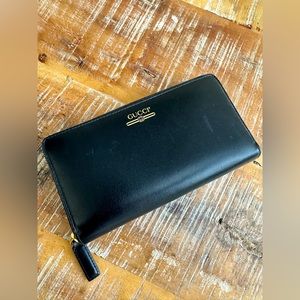 💯 Authentic Gucci Wallet with Zip Around - Black
